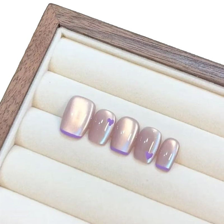 Creative artificial nails with elegant accents Kalsten