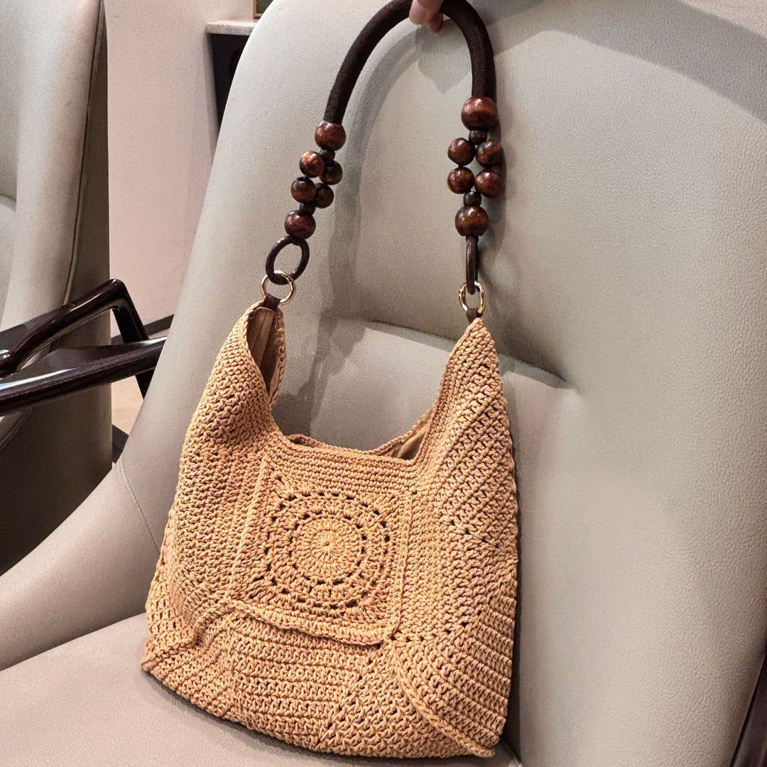 Hand-knotted shoulder bag with wooden handles Kalsten