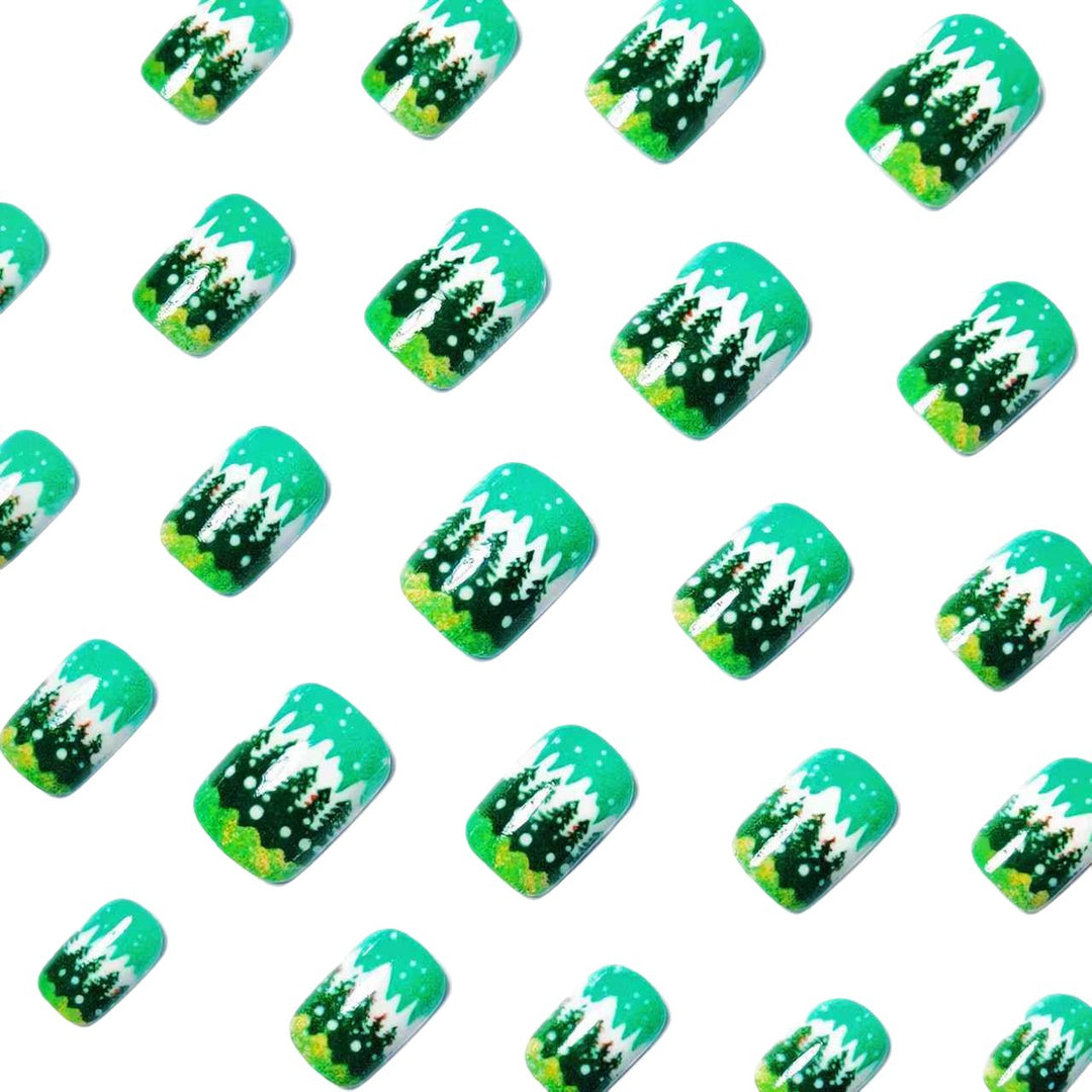 Artificial nails with winter-themed Christmas tree design Kalsten