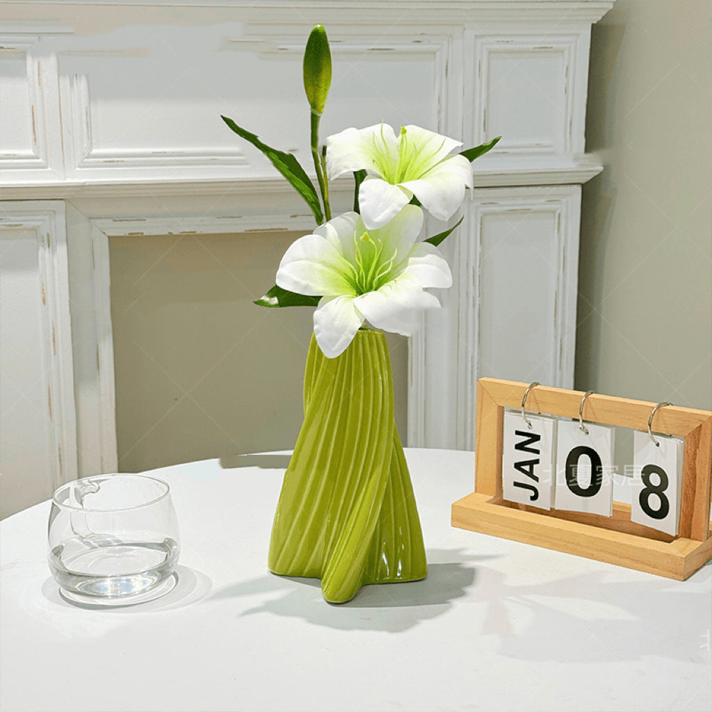 Elegant Decorative Floral Vase for Home Decor