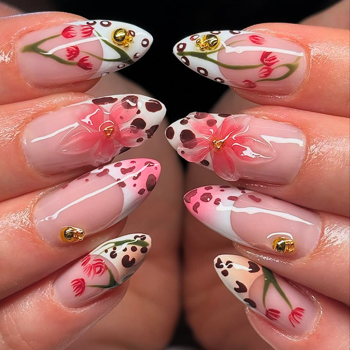 Artificial Nails in Exquisite Floral Design Kalsten