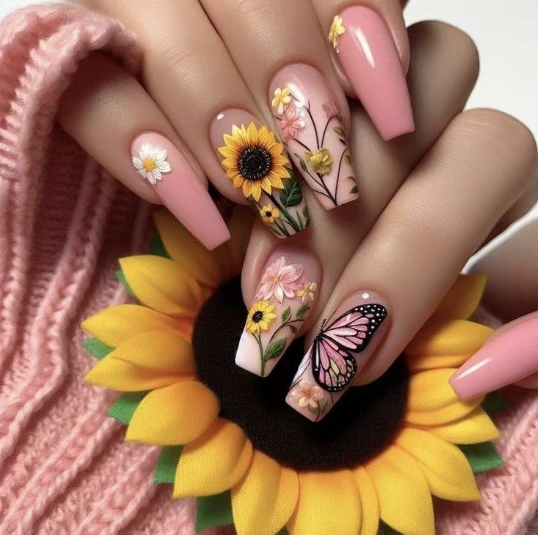 Art nails with floral and summer motifs Kalsten