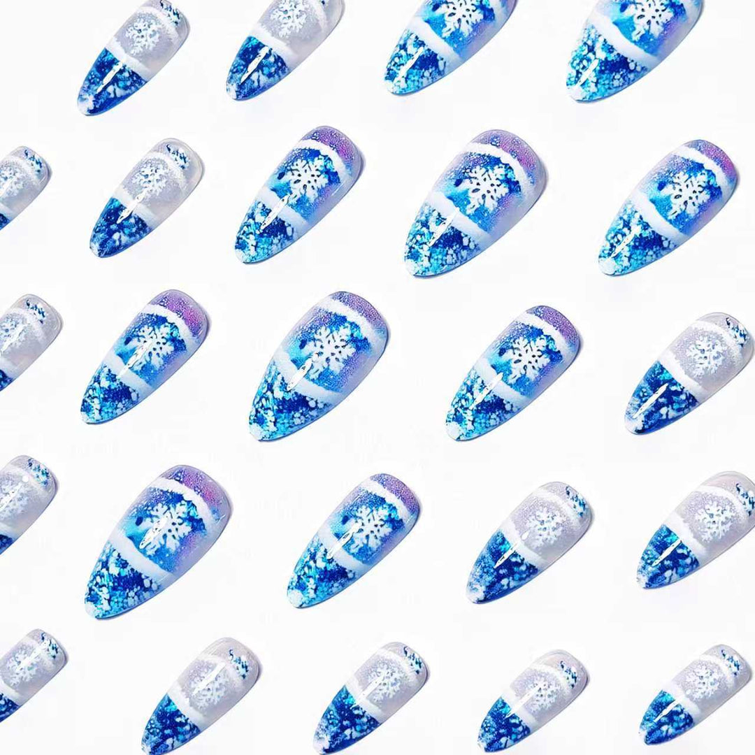 Glamorous artificial nails in winter snow crystal design Kalsten