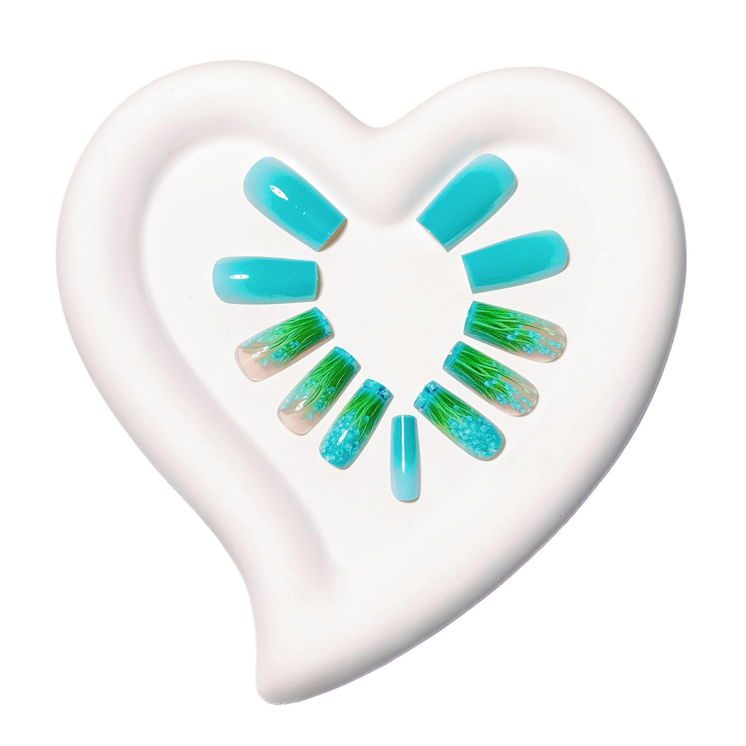 Artificial nails with innovative water motif Kalsten