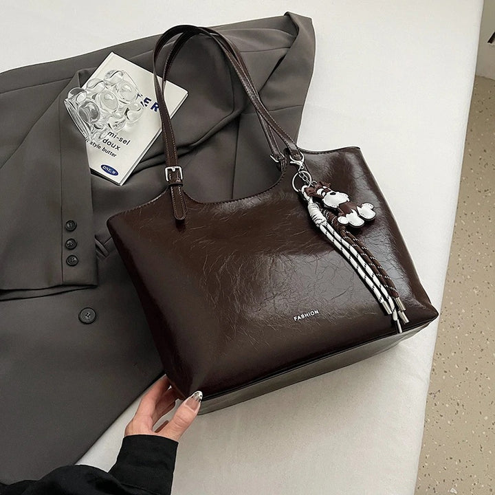 Luxurious Textured Leather Tote Kalsten