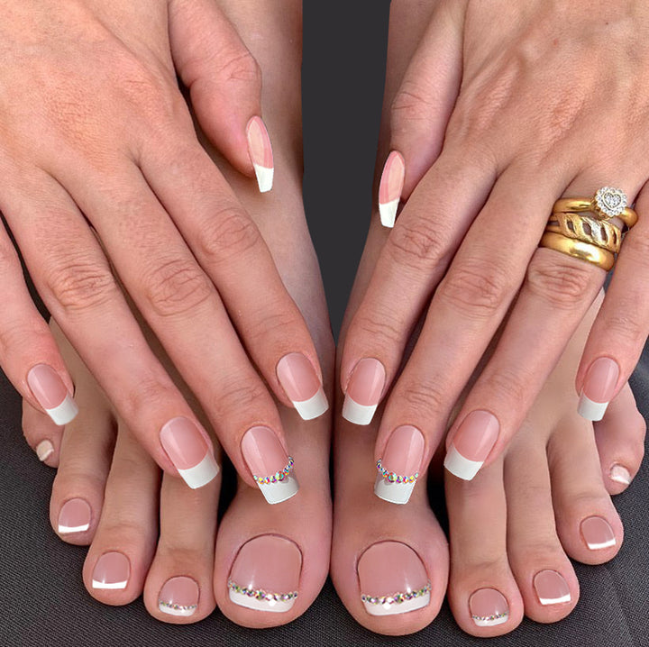 Acrylic nail set with elegant French design and rhinestone embellishments Kalsten