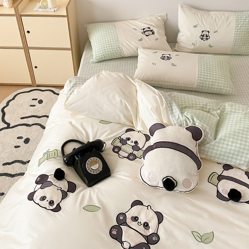 Bedding set made of cotton satin with embroidered panda motifs and checkered reversible option