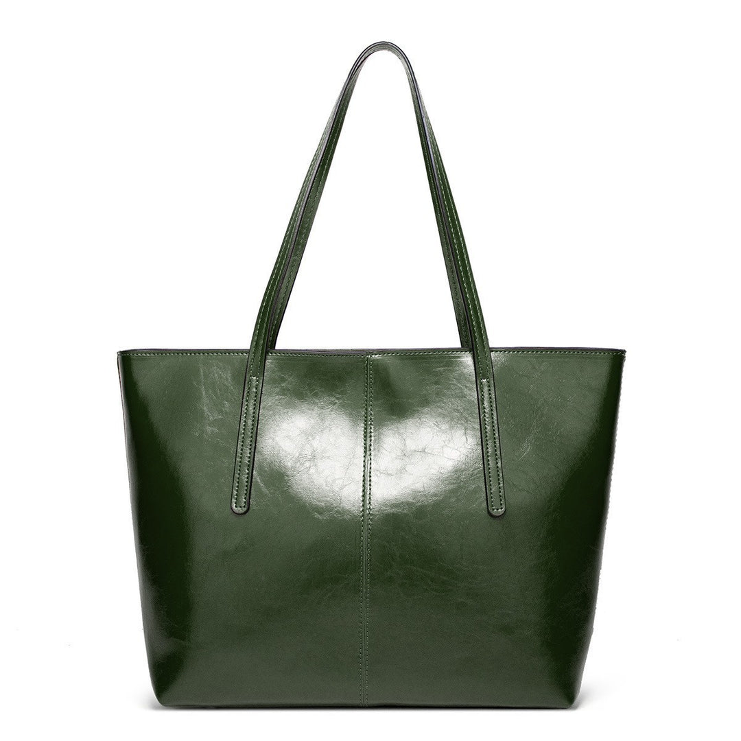 Elegant Handbag Made of High-Quality Leather Kalsten