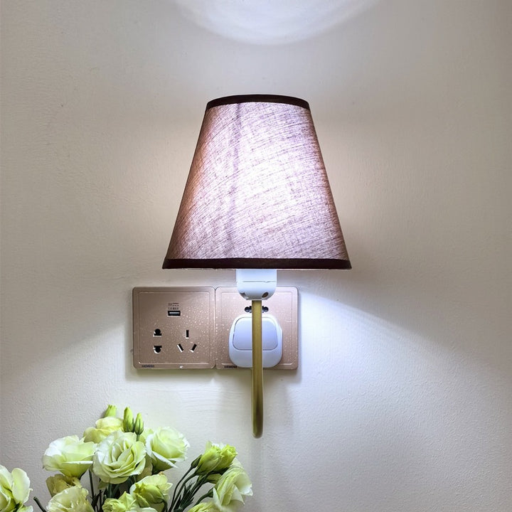 Modern Wall-Mounted Accent Light