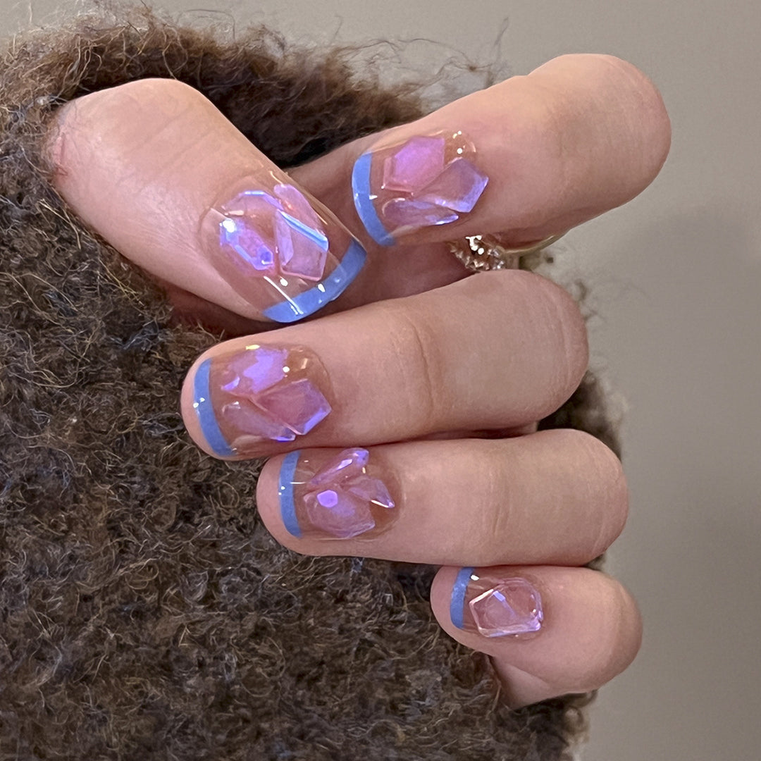 Nail art with glitter and 3D design Kalsten