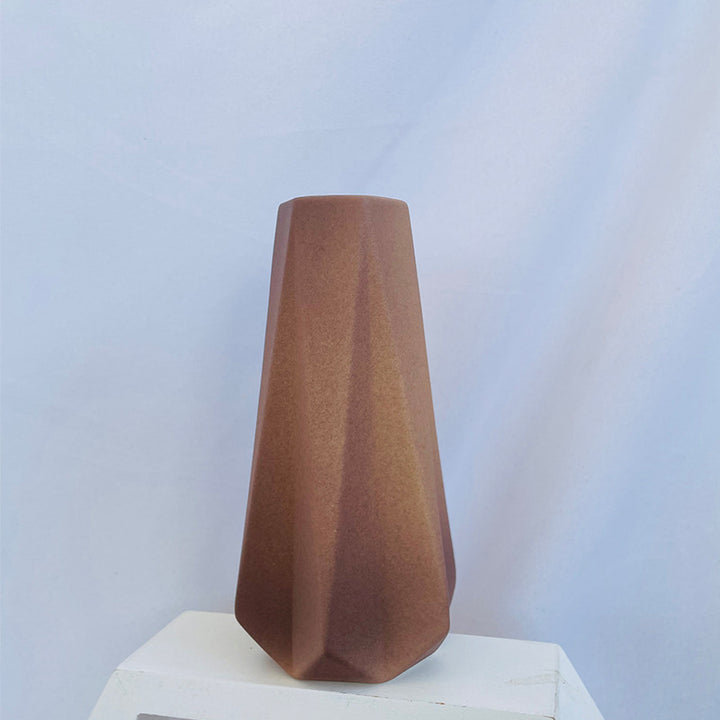 Modern Ceramic Vase Kalsten