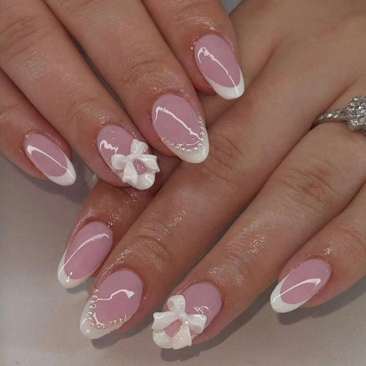 Artificial nail set with elegant 3D flower and lace accents Kalsten