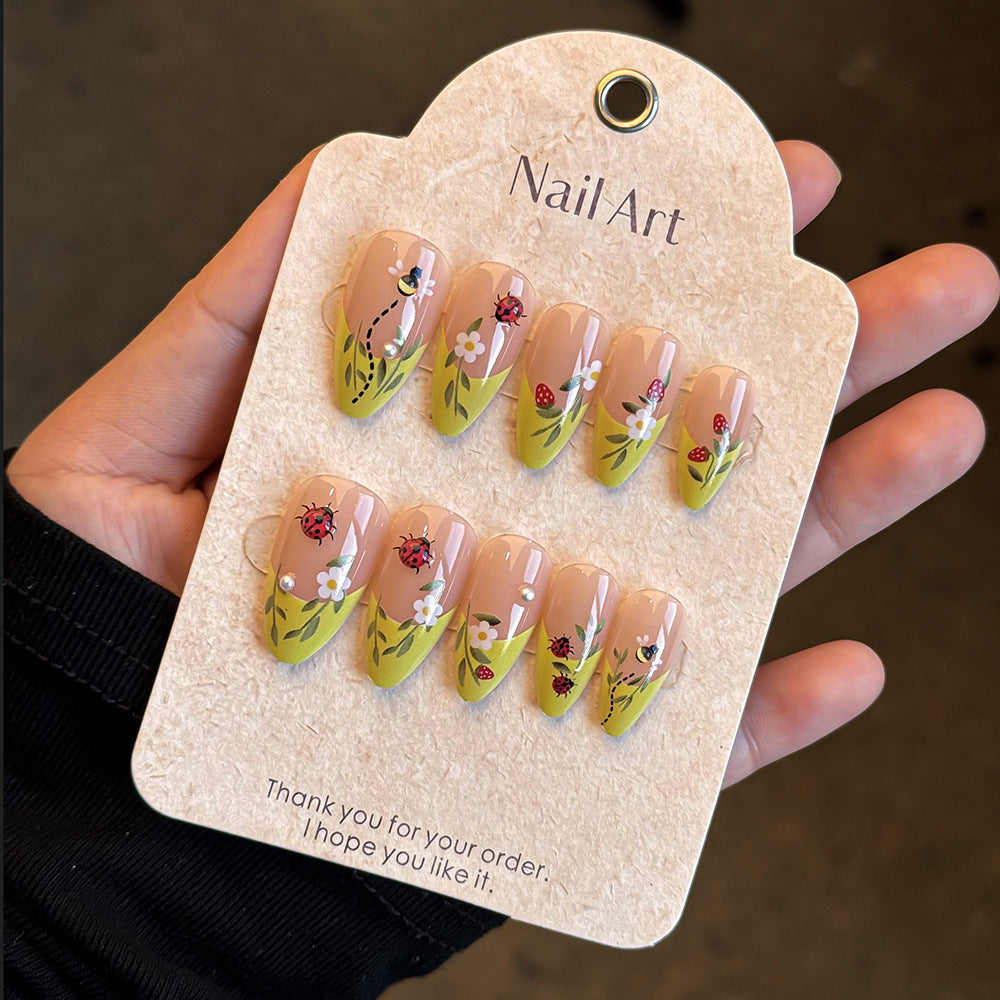 Decorative Floral Press-On Nail Set Kalsten