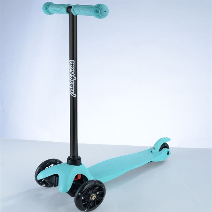 Smooth-Riding Lean-to-Steer Kickboard Scooter Kalsten