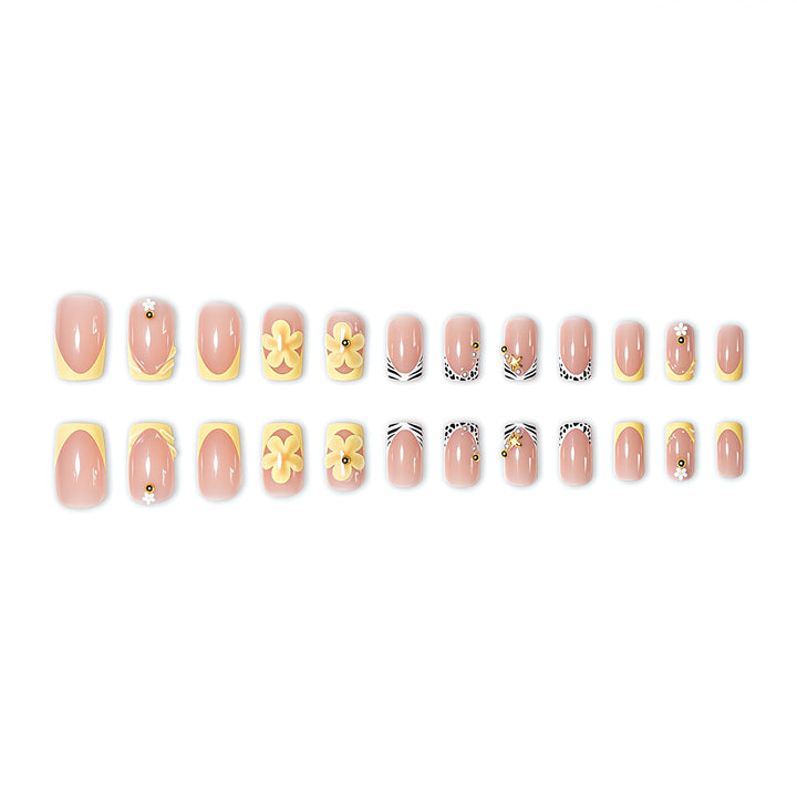 Floral Design Press-On Nail Extensions Kalsten