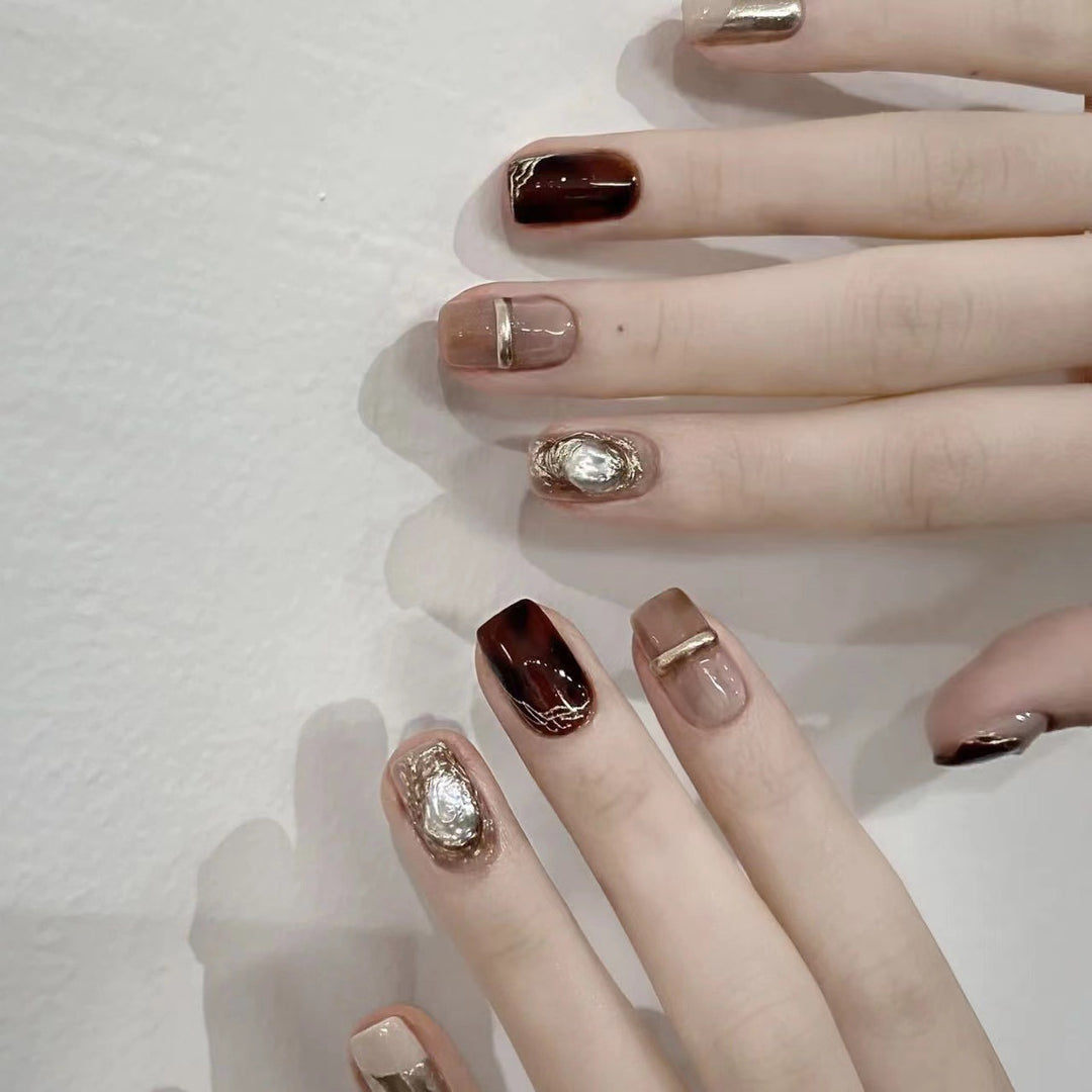 Premium Decorative Press-On Nail Art Set Kalsten