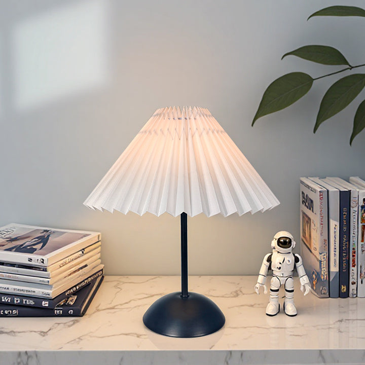 Elegant Pleated Desk Lamp