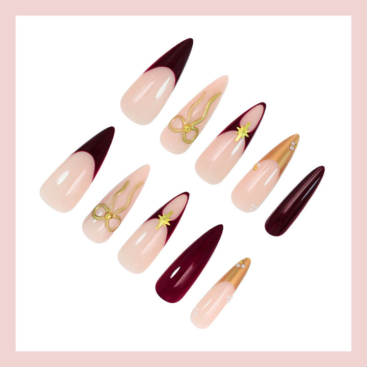 Artificial nail set with glamorous gold accents and elegant tips Kalsten