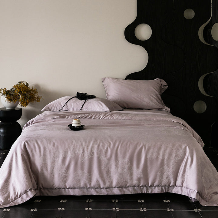 Fine jacquard satin bedding set with tone-on-tone pattern and concealed zipper