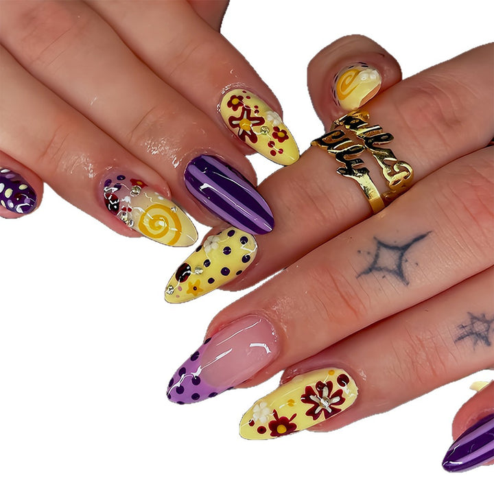 Artificial Fingernails with Floral and Geometric Design Kalsten