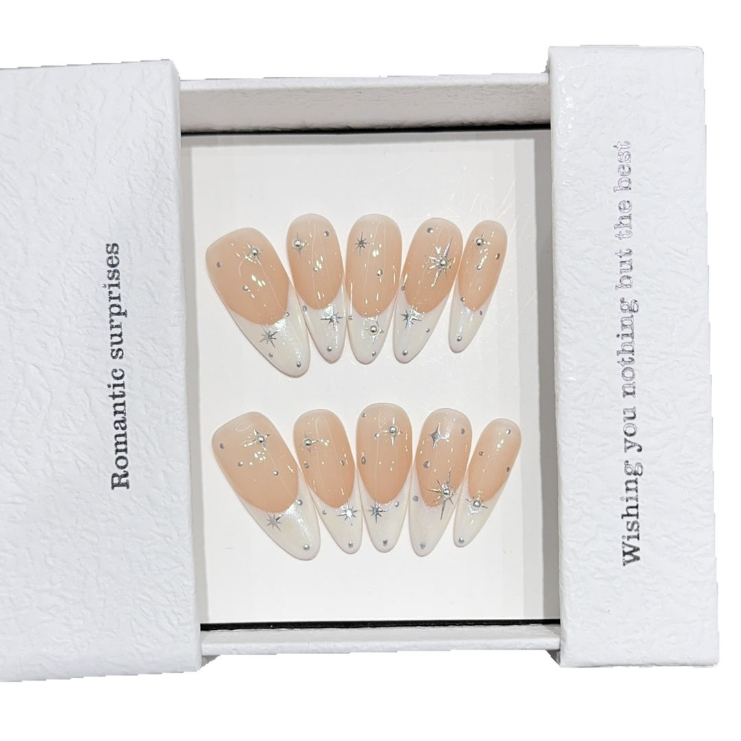Glamorous artificial nails with romantic star pattern Kalsten