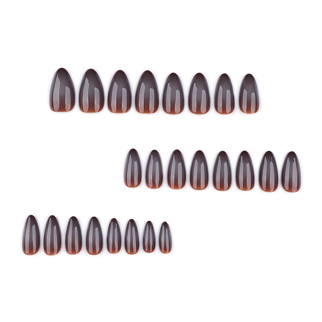 Artful nail extensions in elegant banana design Kalsten