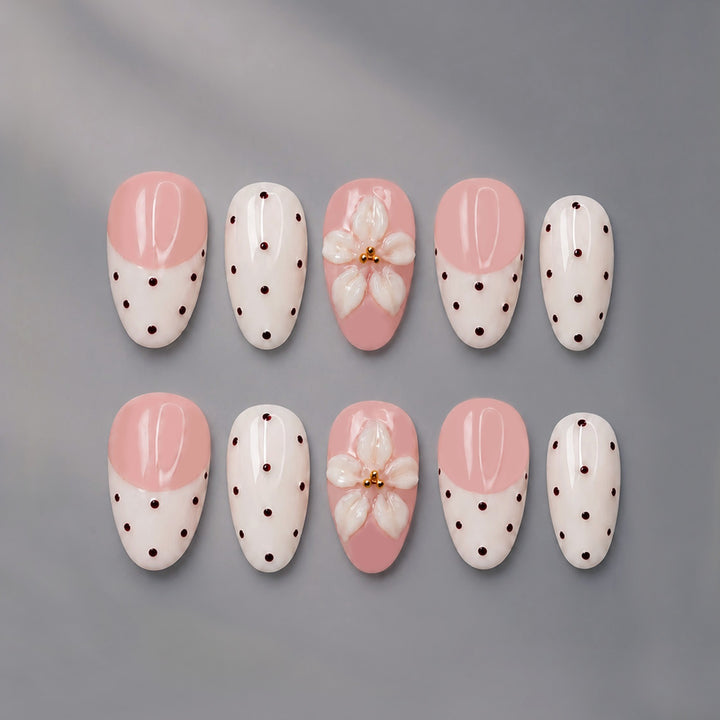 Artificial nail set with elegant flowers and dots Kalsten