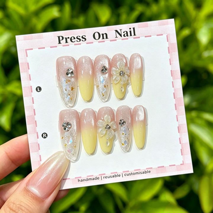 Artistic Press-On Nail Art Set with Star and Floral Accents