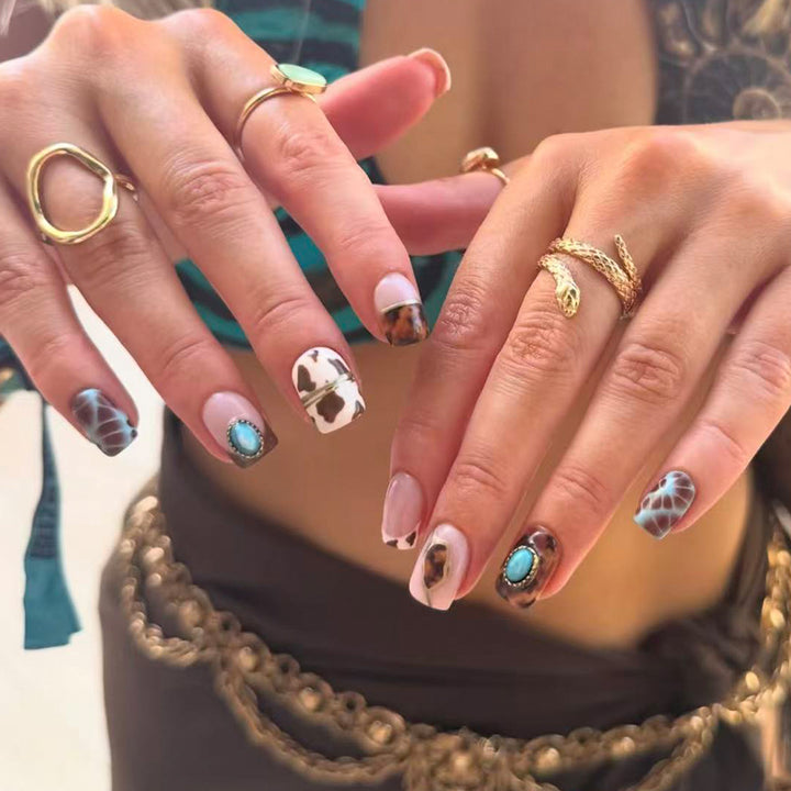 Trendy Artificial Nails Kalsten