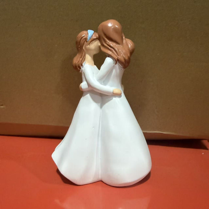 Decorative Angel Figurine with Heart Kalsten