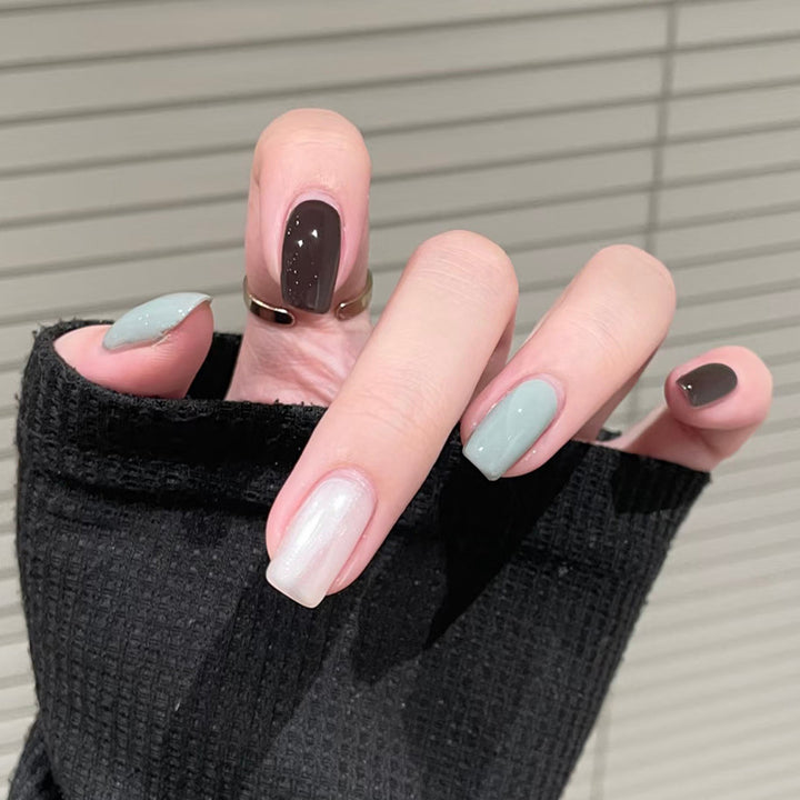Decorative Glittery Press-On Nail Tips Kalsten
