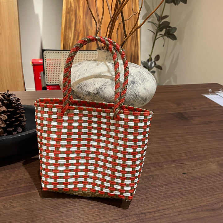 Handwoven basket bag with colorful design Kalsten