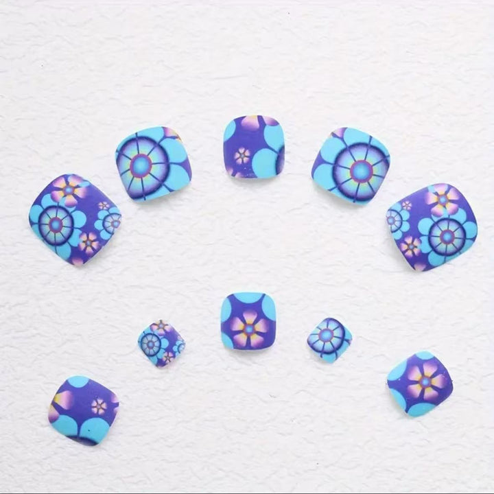 Nail art set with floral designs and matte finish Kalsten