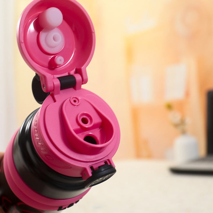 Insulated drinking bottle with practical leak protection and cool design Kalsten