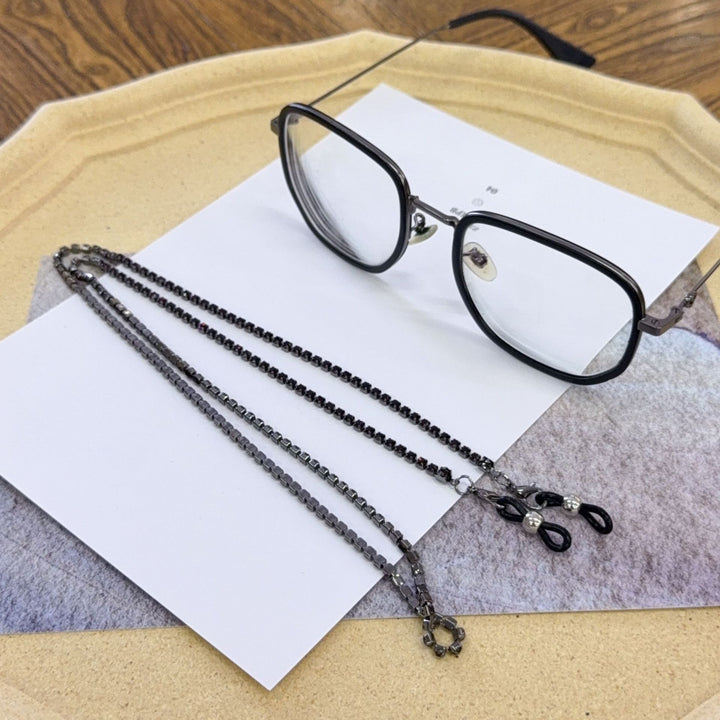 Stylish Eyewear Chain with Decorative Beads Kalsten