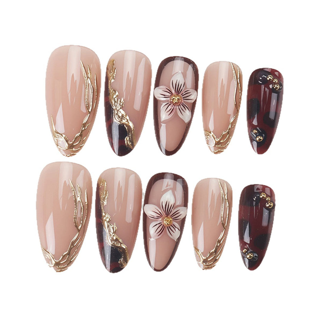 Artistic Floral Nail Design Kalsten