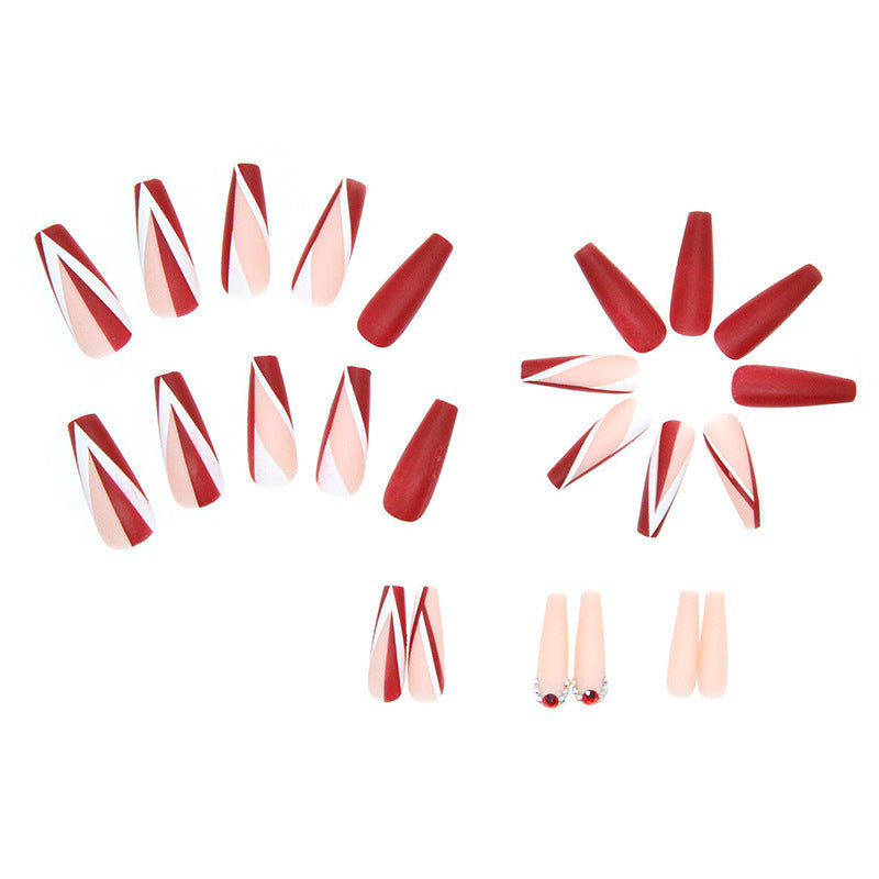 Artificial nails with matte finish and modern design elements Kalsten