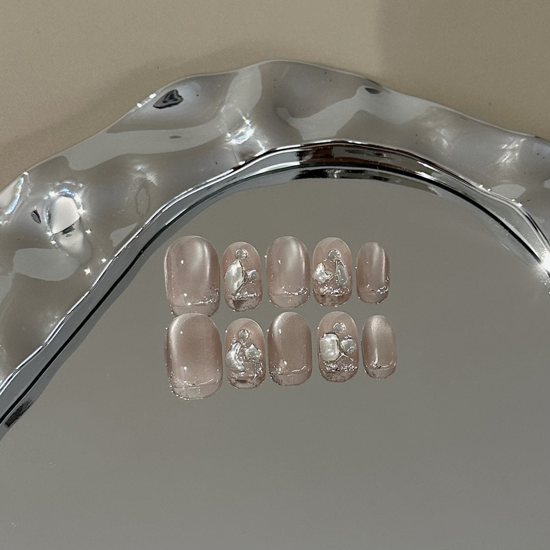 Elegant Press-On Nail Art Set with Pearl Accents