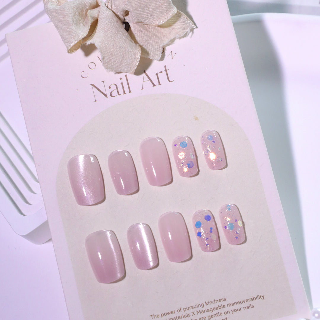 Elegant artificial nails with glitter details Kalsten