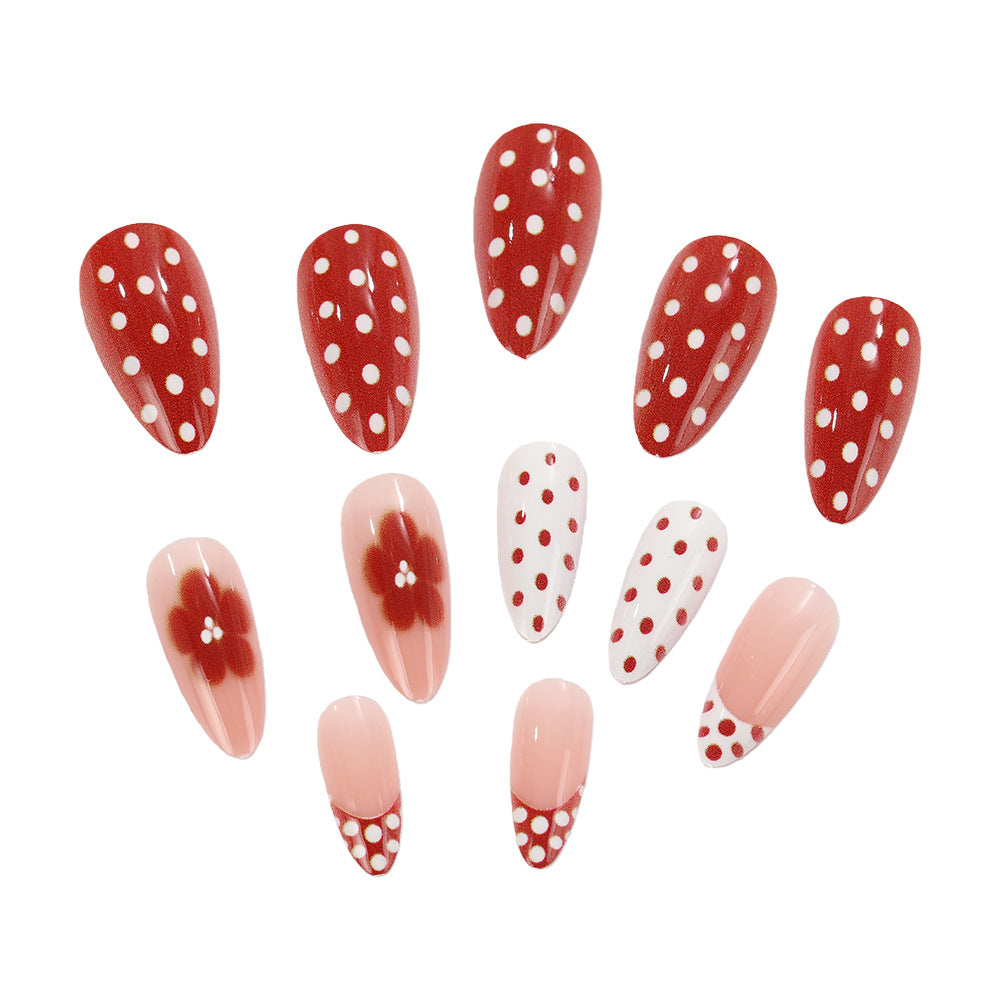 Playful retro style artificial nails Kalsten