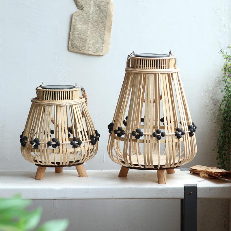 Handcrafted wooden lantern Kalsten