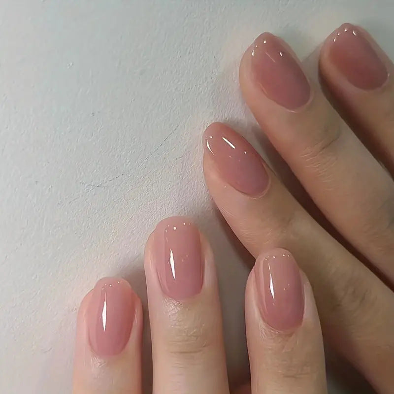 Artificial nail set with glossy finish and elegant accents Kalsten