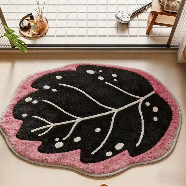 Leaf-Shaped Plush Bath Mat