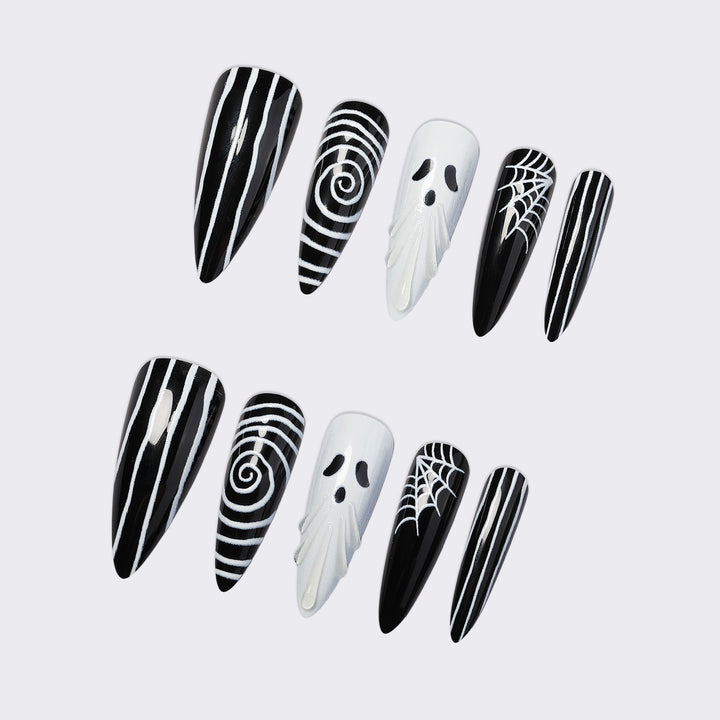 Fake nail set with spooky Halloween designs Kalsten