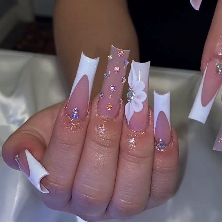 Decorative Floral Press-On Nail Tips Set Kalsten