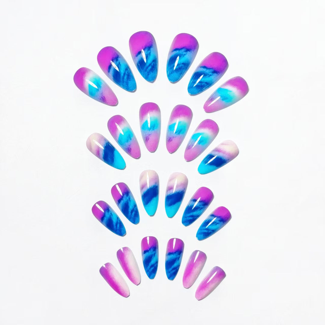 Creative Artificial Nails in Modern Ombre Design Kalsten