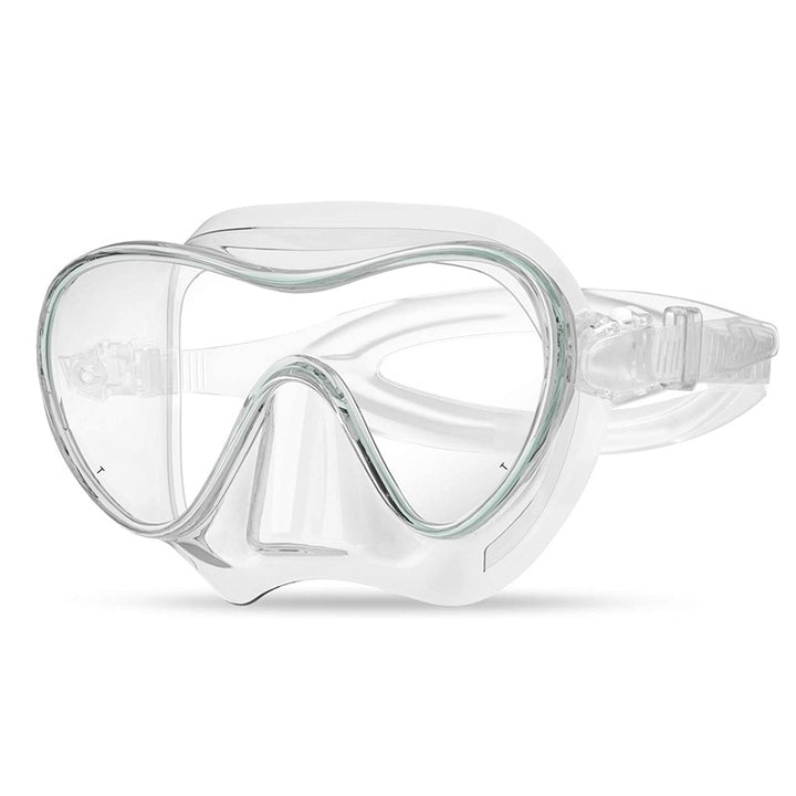 Diving mask with flexible silicone edge and clear field of vision Kalsten
