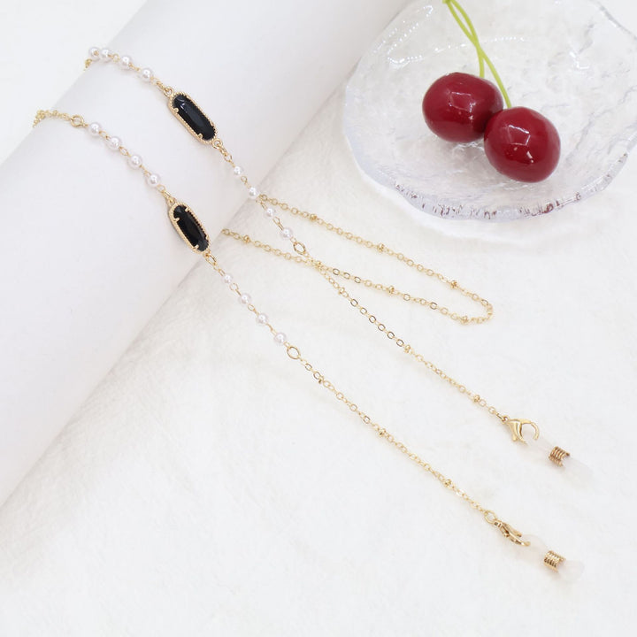 Elegant Eyewear Chain Holder Kalsten