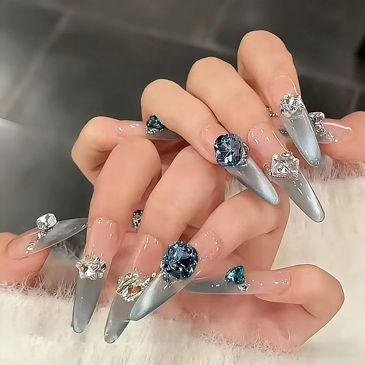 Glamorous artificial nail tips with crystal embellishments Kalsten