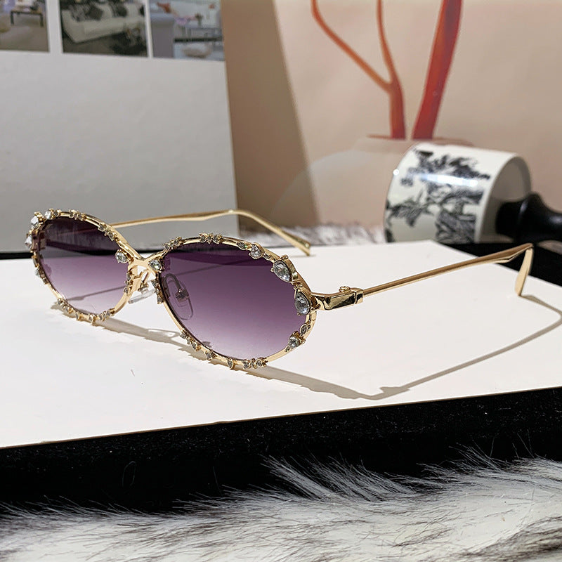 Women's extravagant oversized sunglasses with futuristic design Kalsten